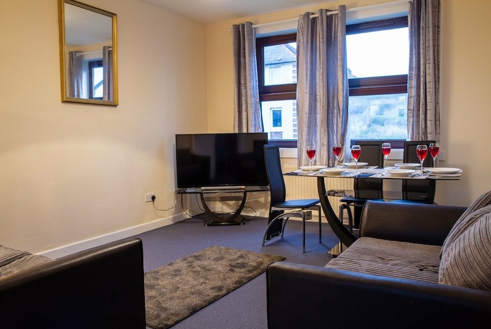Hotel Carvetii - Fox House - 1st floor flat sleeps up to 8, Dunfermline, photo