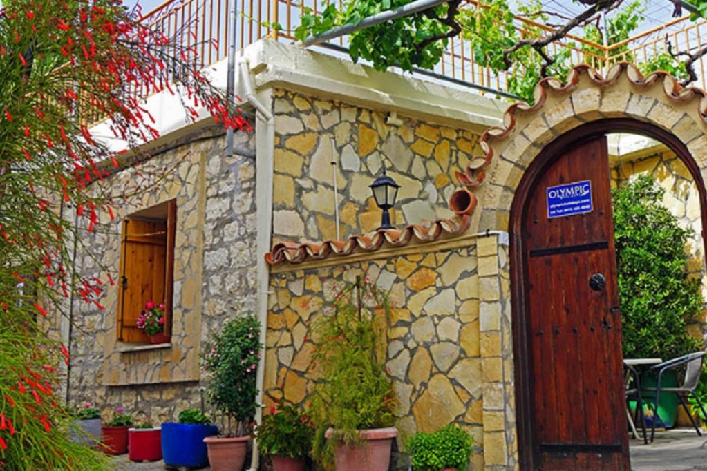 Фото отеля 1