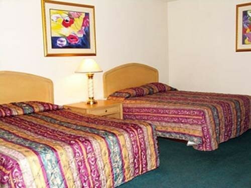 Гостиница El Rancho Motel в Лодае