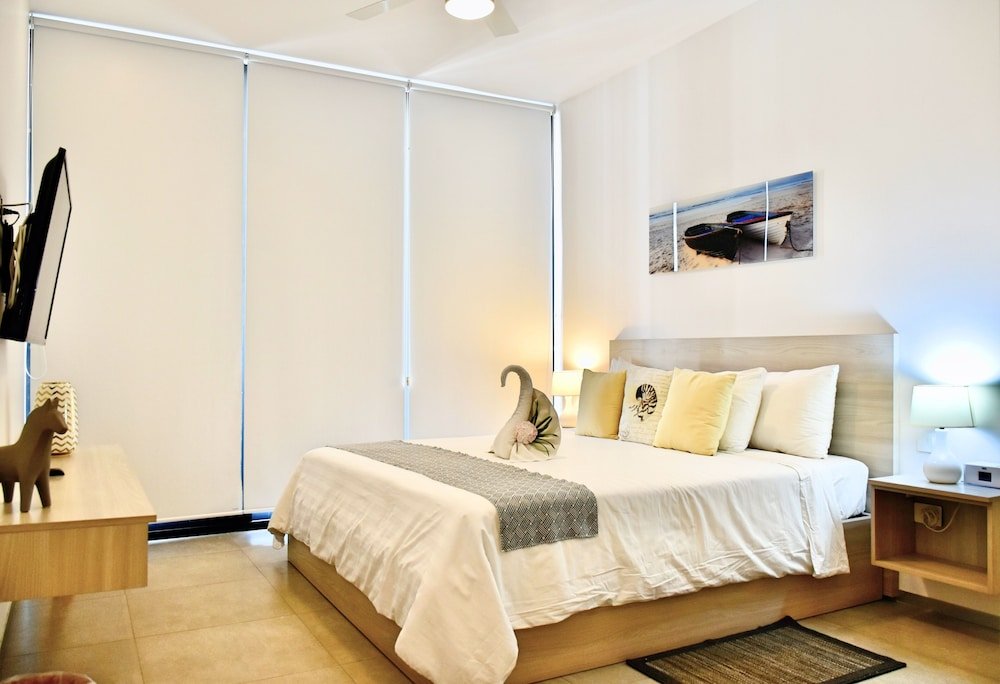 Фото Gorgeous Apartments in the City