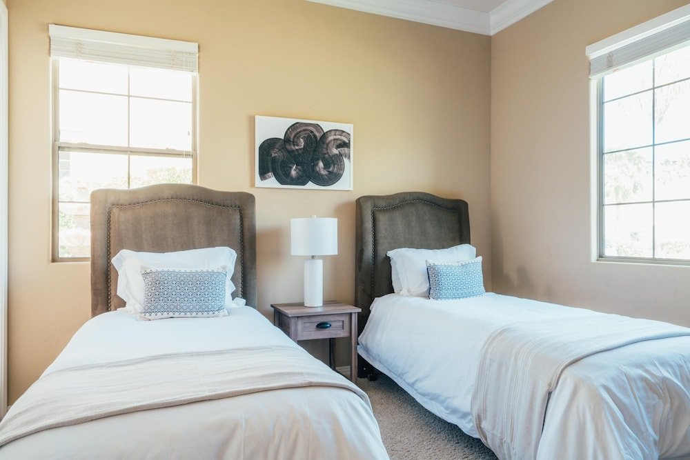 Фото Desert Grove by AvantStay Walk To Coachella!!! w Pool & Open Floor Plan