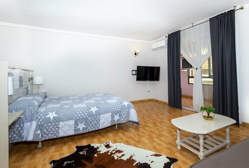 Гостиница Unique Hotel Apartments в Торревьехе