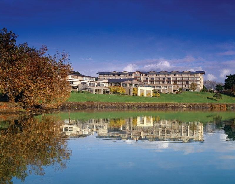 Фото Waipuna Hotel & Conference Centre