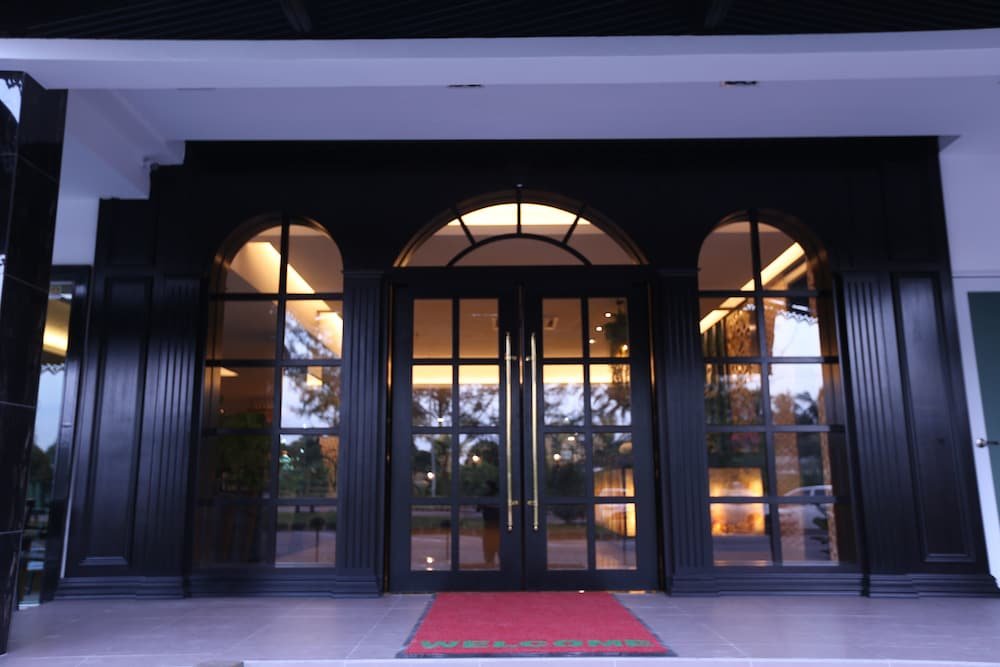 Фото Pearl White Hotel