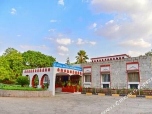 Гостиница Kstdc Hotel Mayura Hoysala в Майсуре