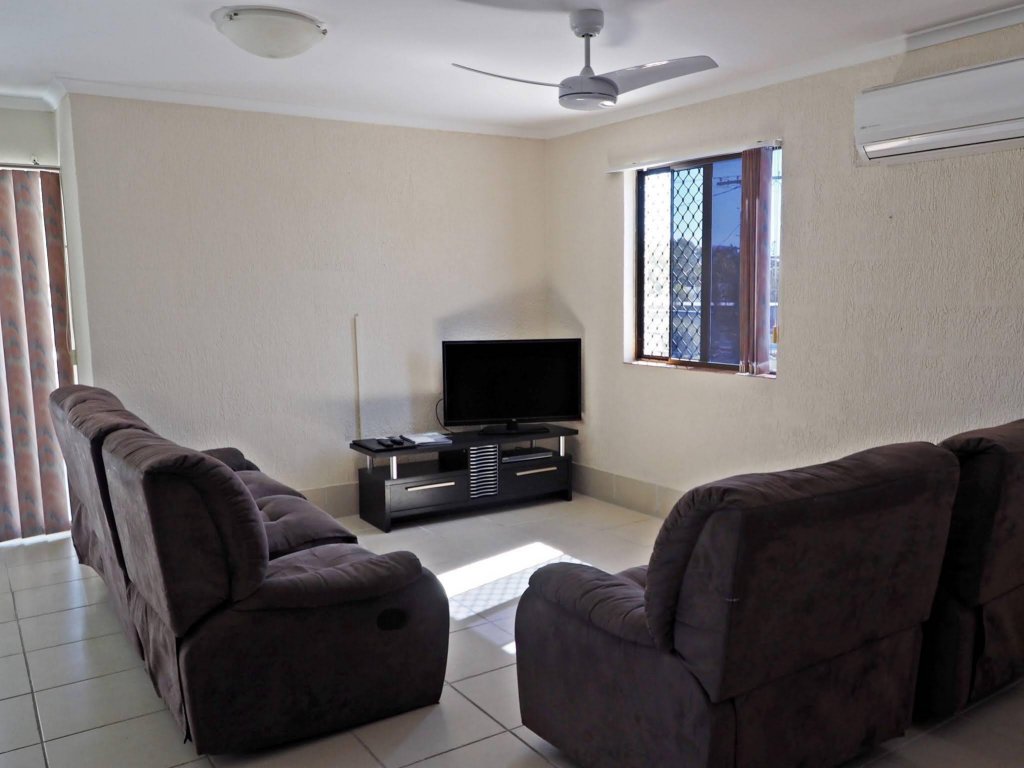 Фото Driftwood On The Beach