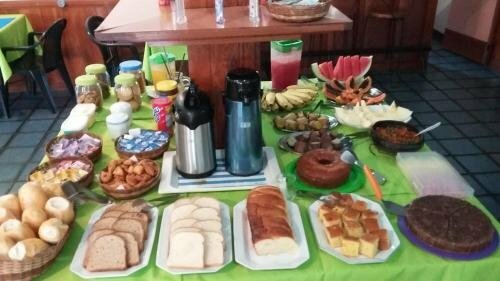 Гостиница Pousada Enseada Do Corsario в Штате Эспириту-Санту