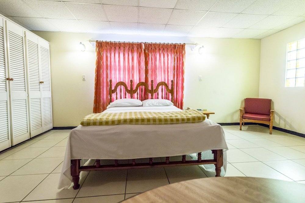 Фото Sundeck Suites