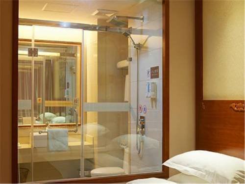 Фото Vienna Hotel Shanghai Pudong Airport Huaxia Road