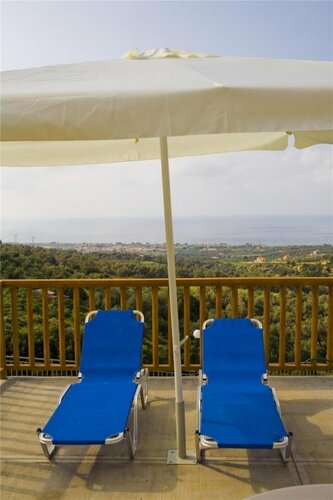 Гостиница Beautiful Holiday House for 10 Persons, With Swimming Pool
