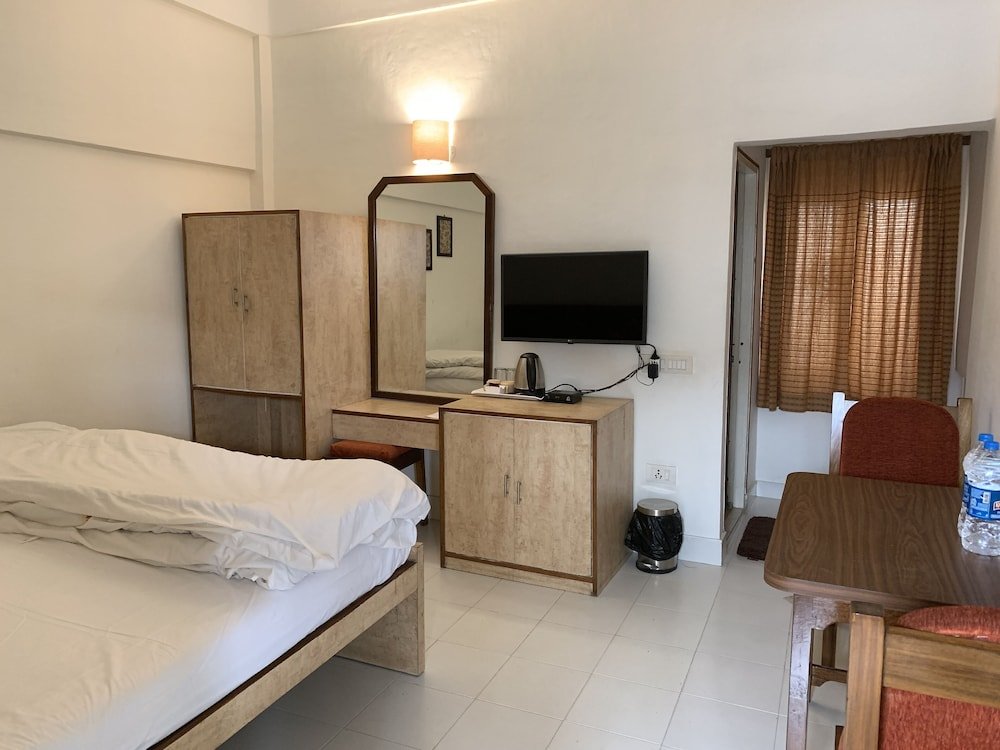 Фото Hotel Saluja