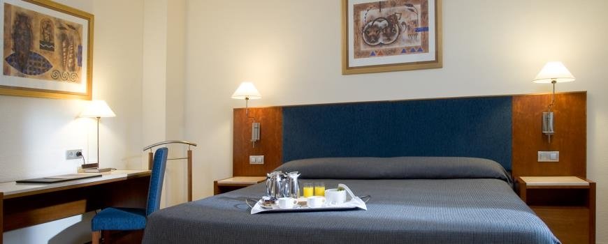 Фото Nh Córdoba Califa Hotel