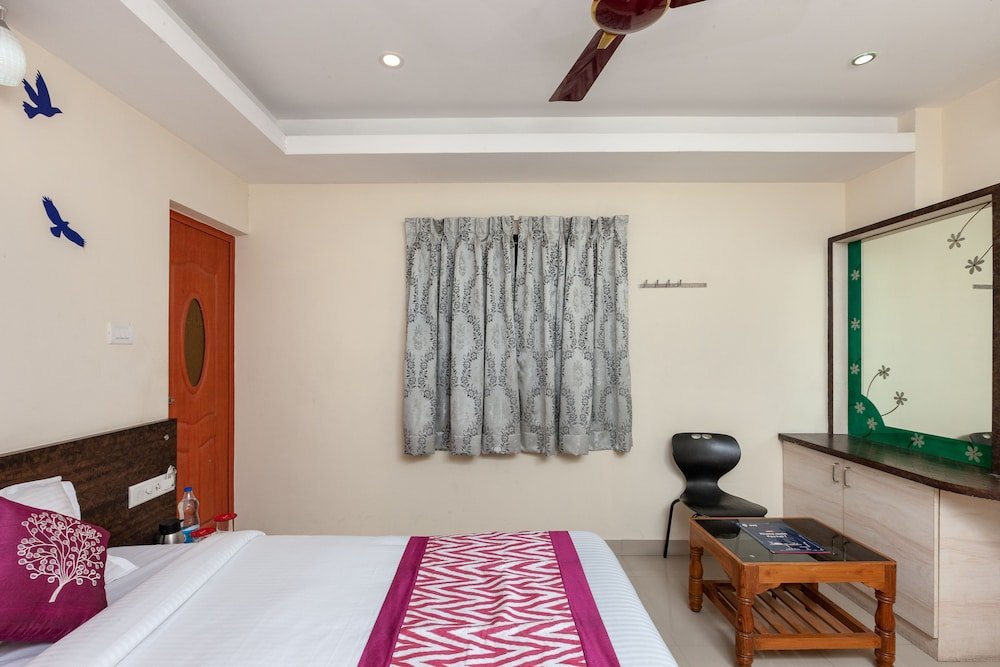 Фото Oyo 1223 Maruthi Residency