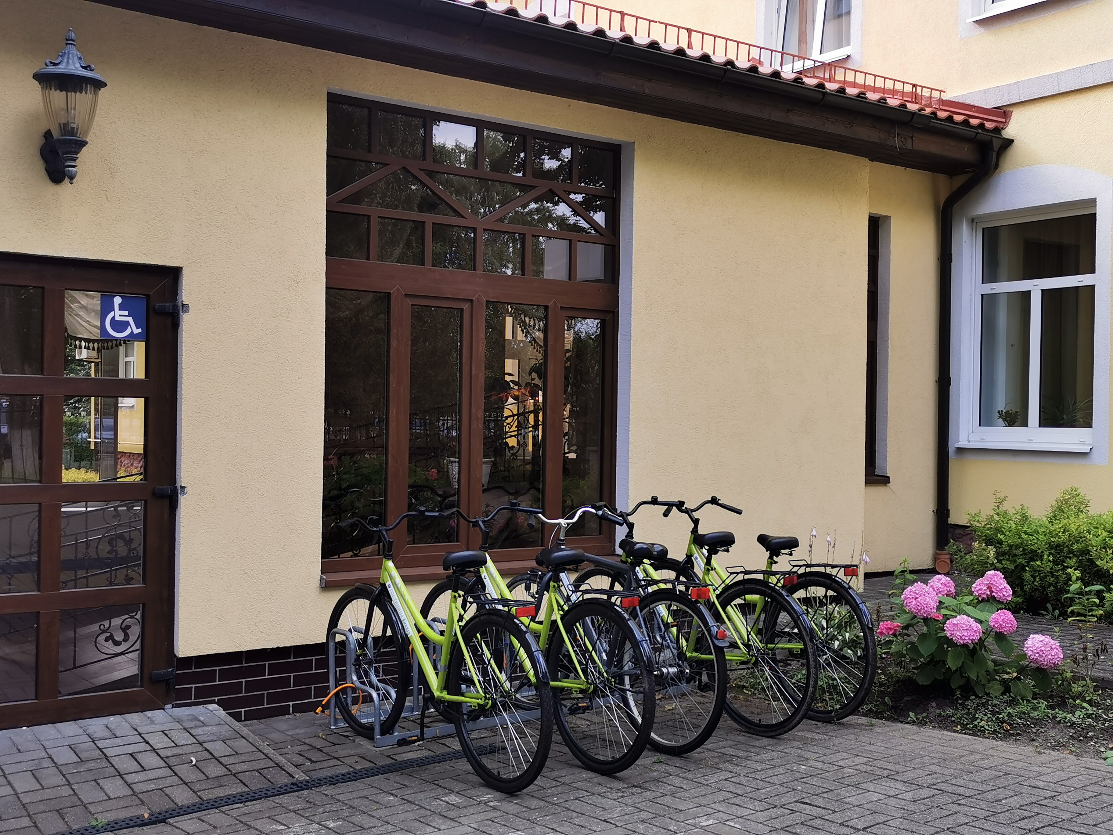 Фото Беккер