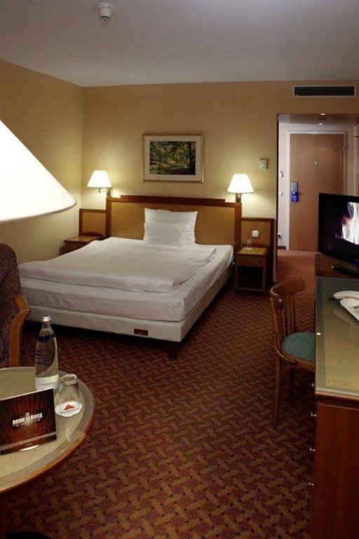 Фото Pentahotel Gera