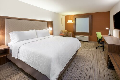 Гостиница Holiday Inn Express & Suites Houston - N Downtown, an Ihg Hotel в Хьюстоне