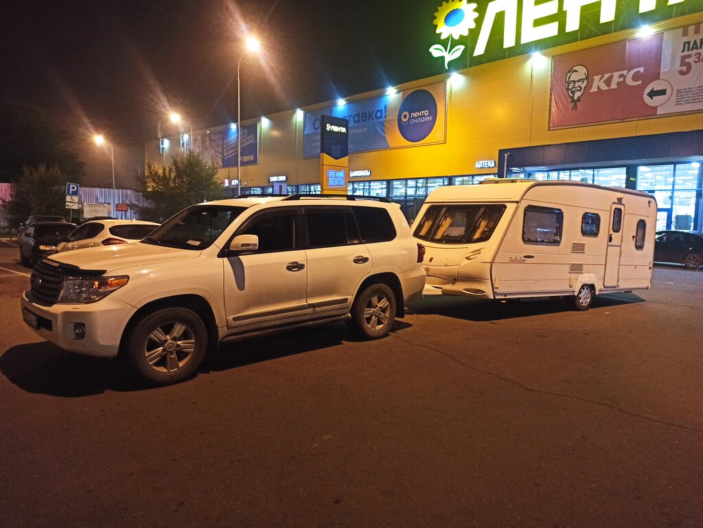 Food hypermarket Lenta, Krasnoyarsk, photo