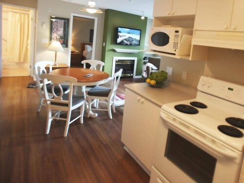 Внешний вид отеля Times Square Suites в Ванкувере, фото 5