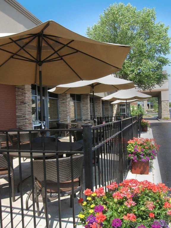 Фото Holiday Inn Express Akron Nw - Fairlawn, an Ihg Hotel