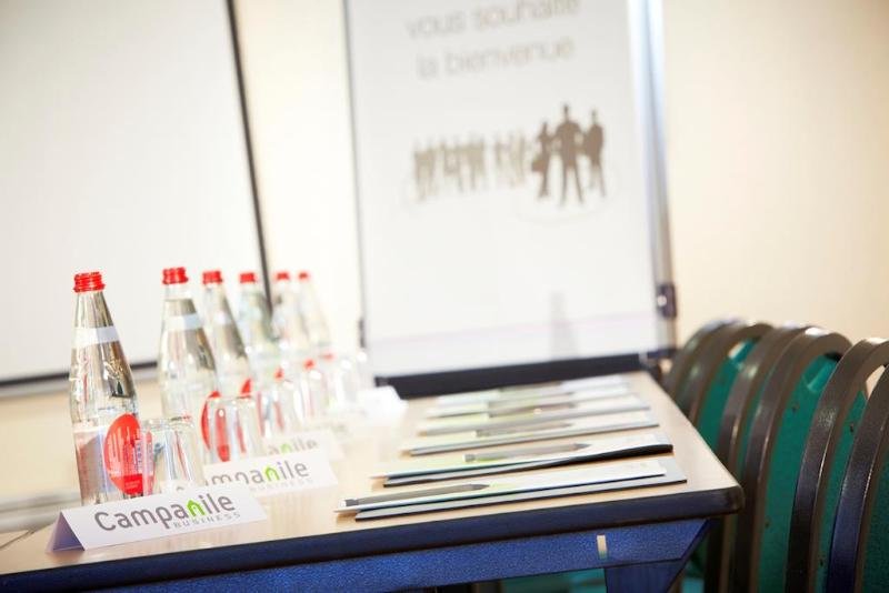 Фото Campanile Lyon Nord