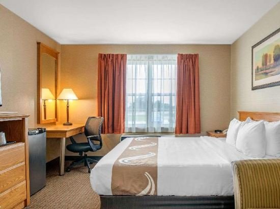 Фото Quality Inn & Suites Charlottetown