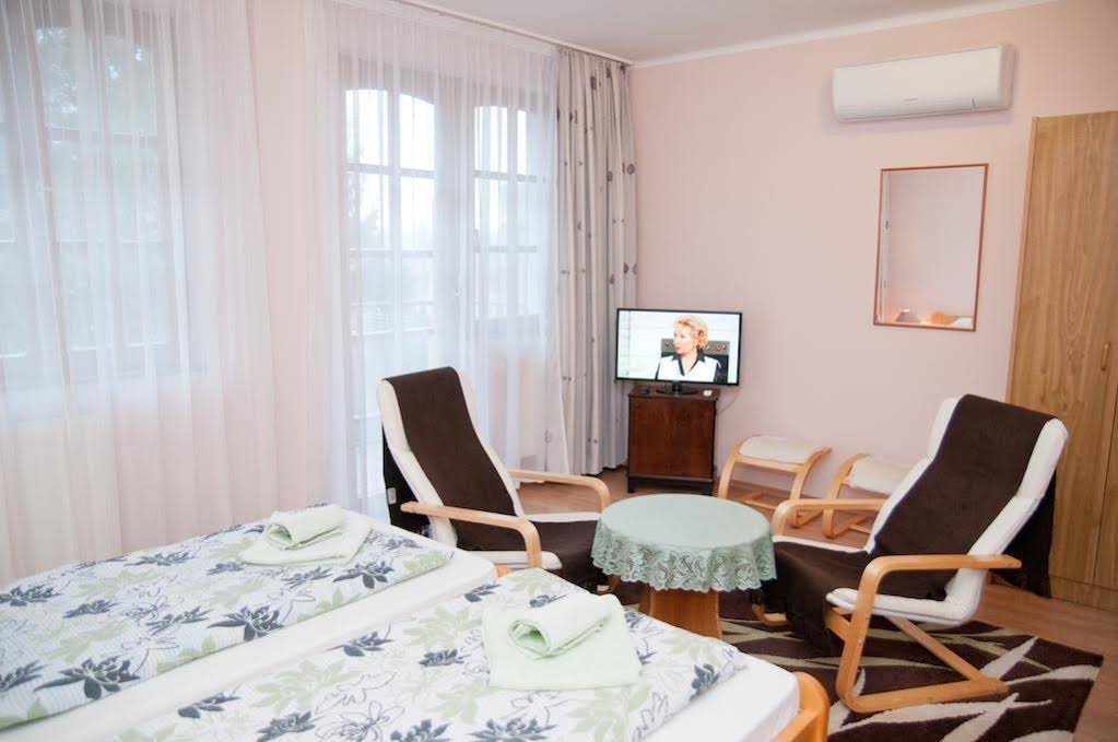 Фото Apartments Yowan