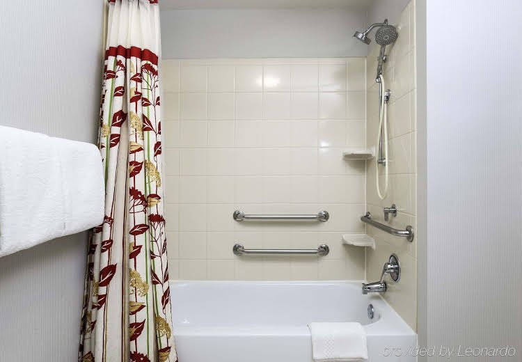 Фото Courtyard by Marriott Philadelphia Langhorne