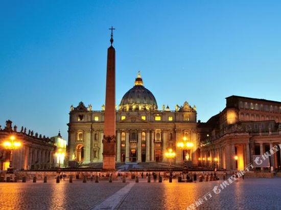 Фото отеля 1