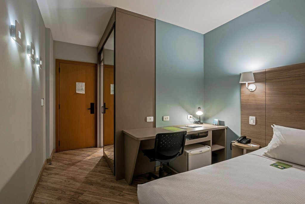 Фото Slim Curitiba Alto da XV