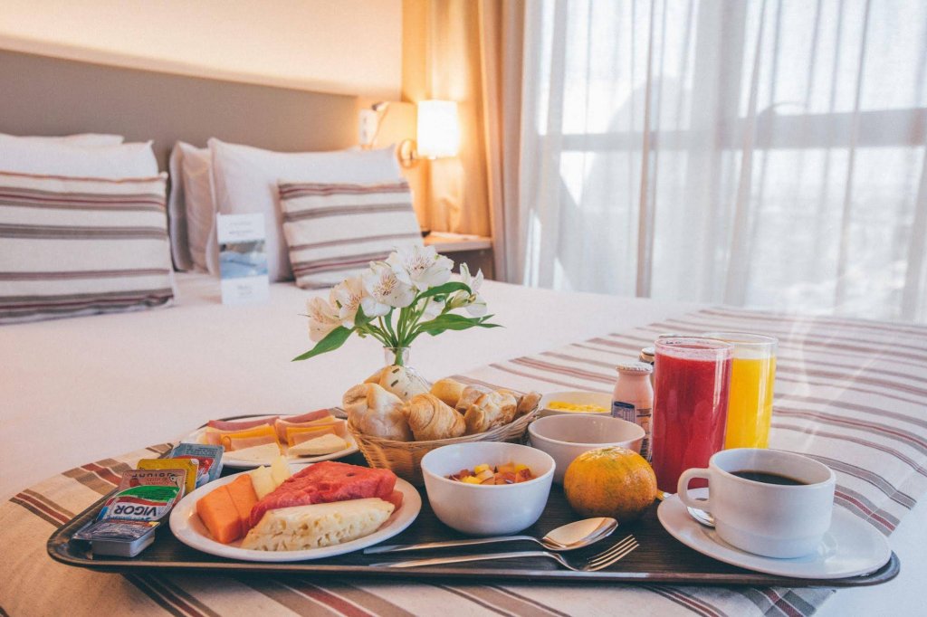 Фото Cullinan Hplus Premium