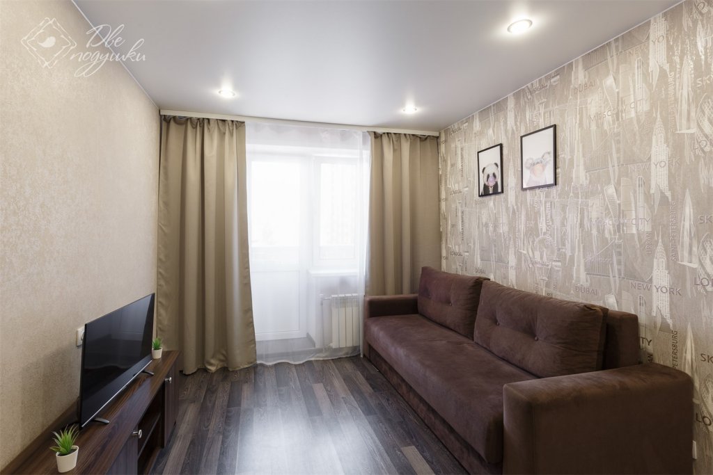 Фото Две Подушки на ул. Гагарина 82а кв. 852