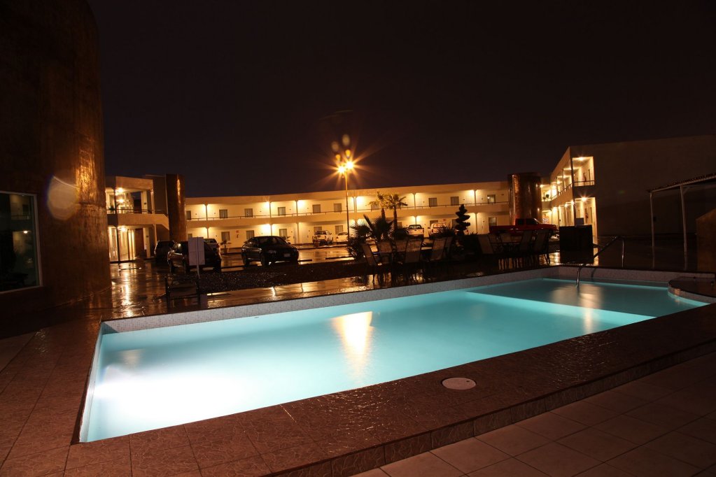 Фото отеля 3