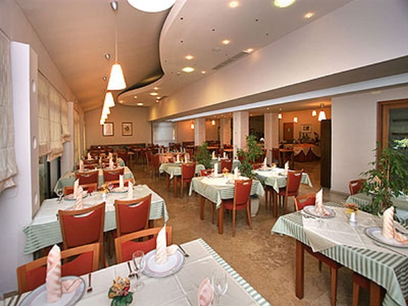 Фото Hotel Hostin