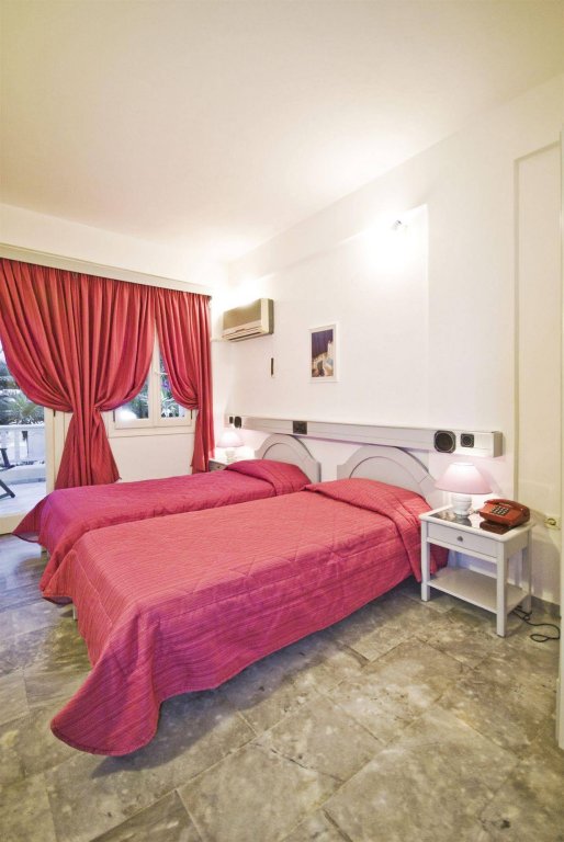 Фото Strogili Hotel - Adults Only