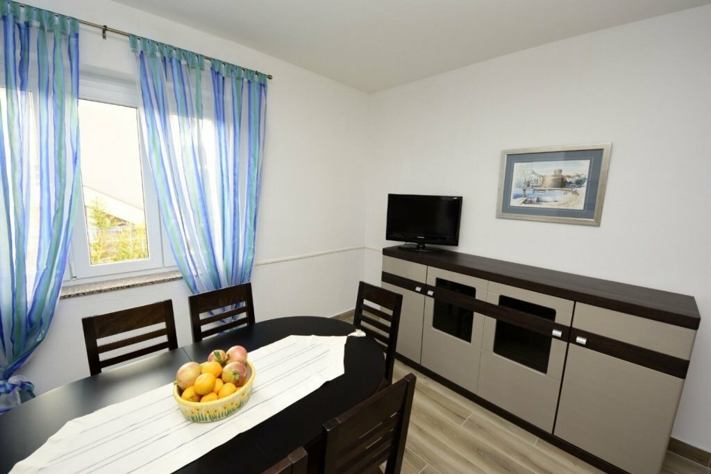 Гостиница Apartment Sveto - 400 m from beach: A1 Biograd, Riviera Biograd, Биоград‑на‑Мору, фото