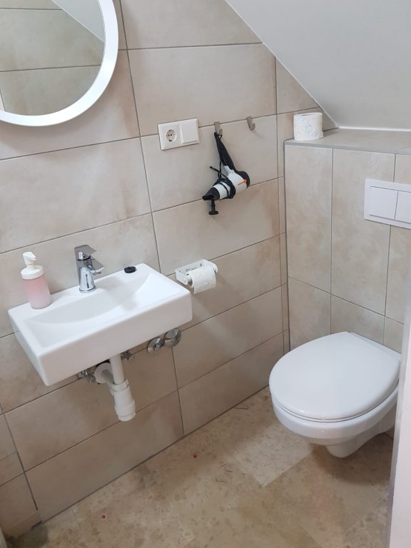 Фото Cozy and Bright Duplex Near City Center