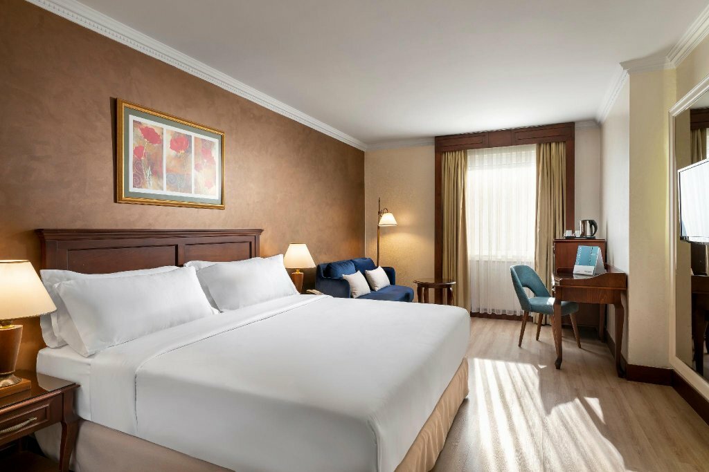 Hotel Occidental Taksim, Istanbul, photo