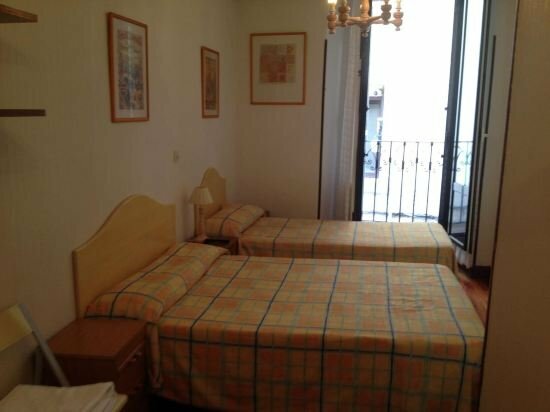 Hotel Pensión San Lorenzo, San Sebastian, photo