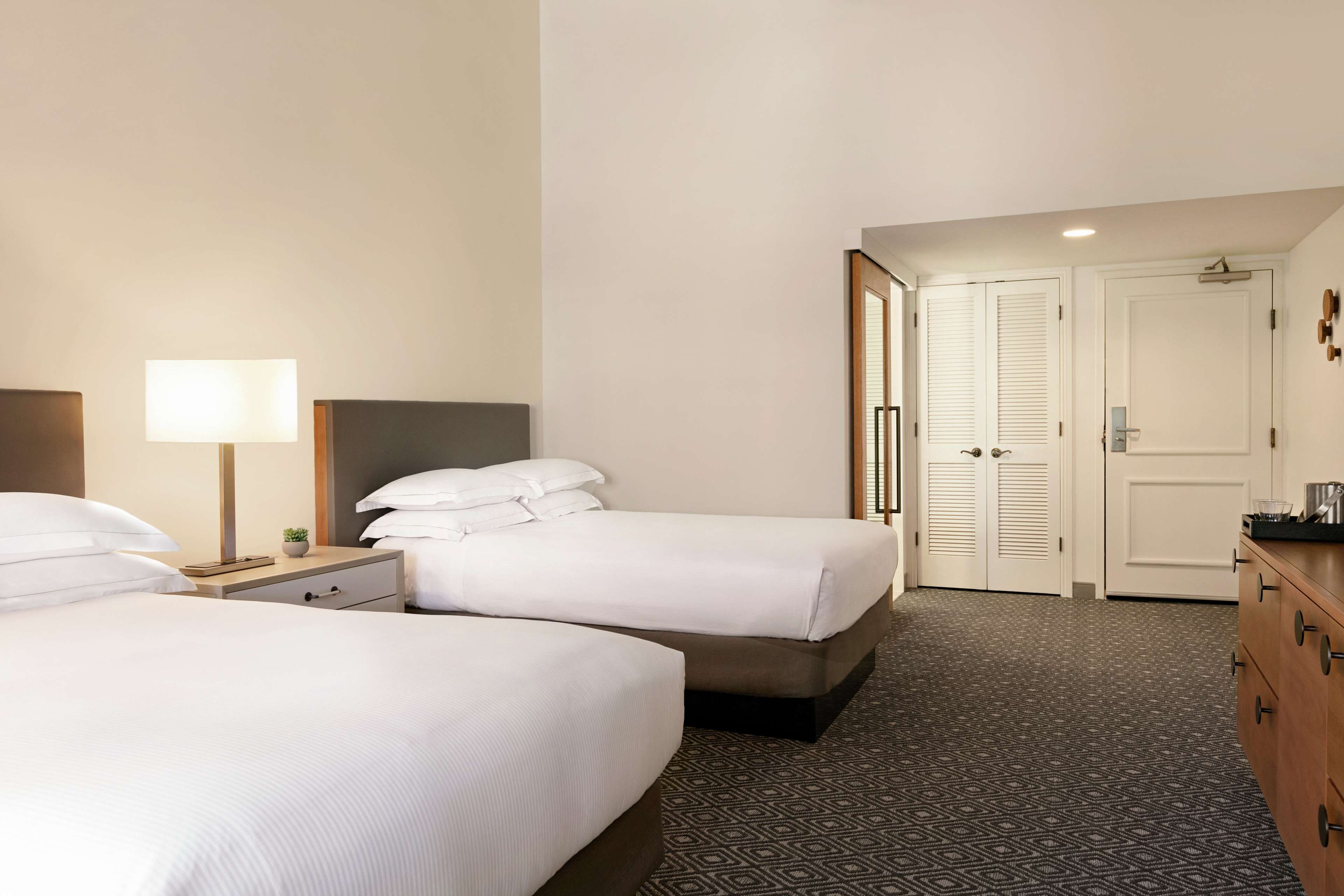 Фото Hilton Scottsdale Resort & Villas