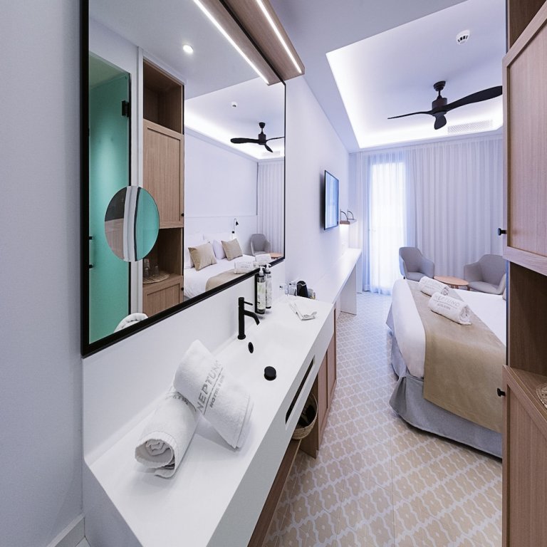 Фото Neptuno Hotel & SPA