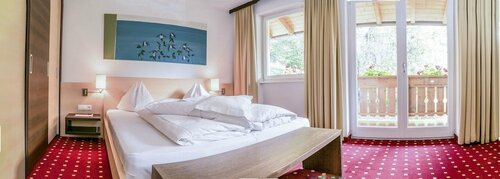 Внешний вид отеля Hotel Marica в Дойчнофене - Нова-Понте, фото 4