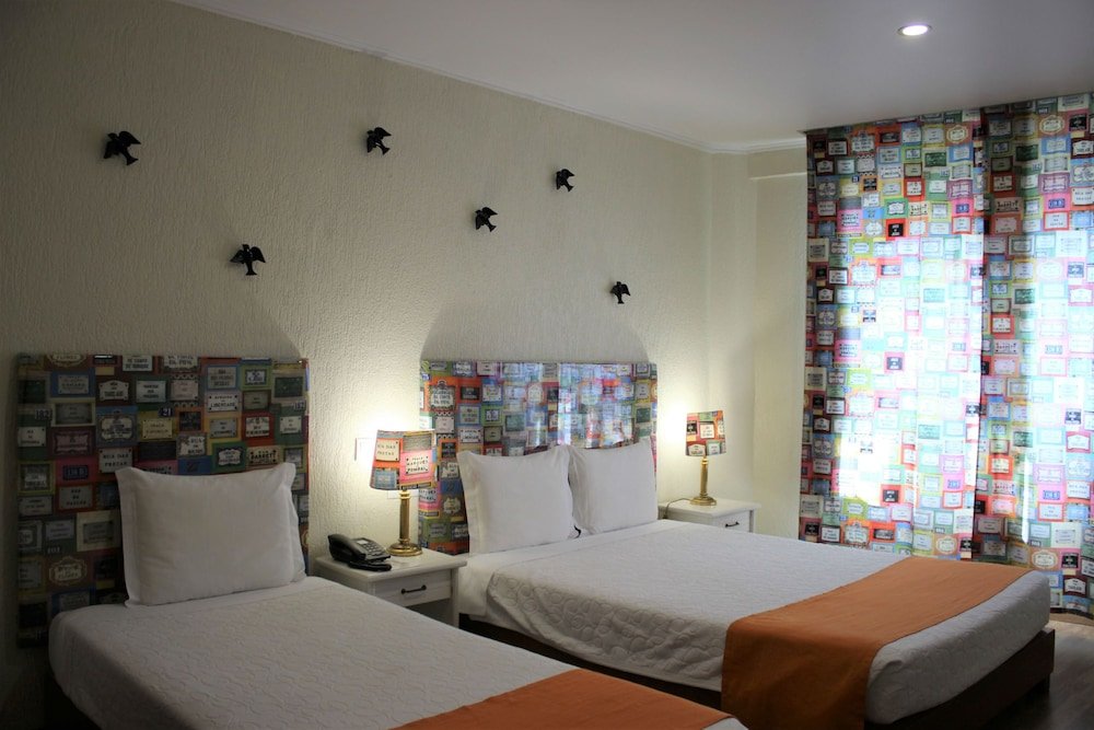 Фото Elmore Lodge Motel