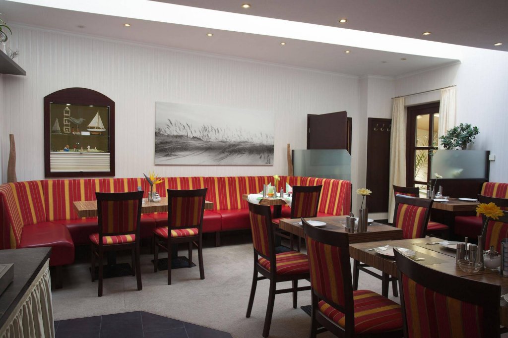 Фото Hotel Doberaner Hof