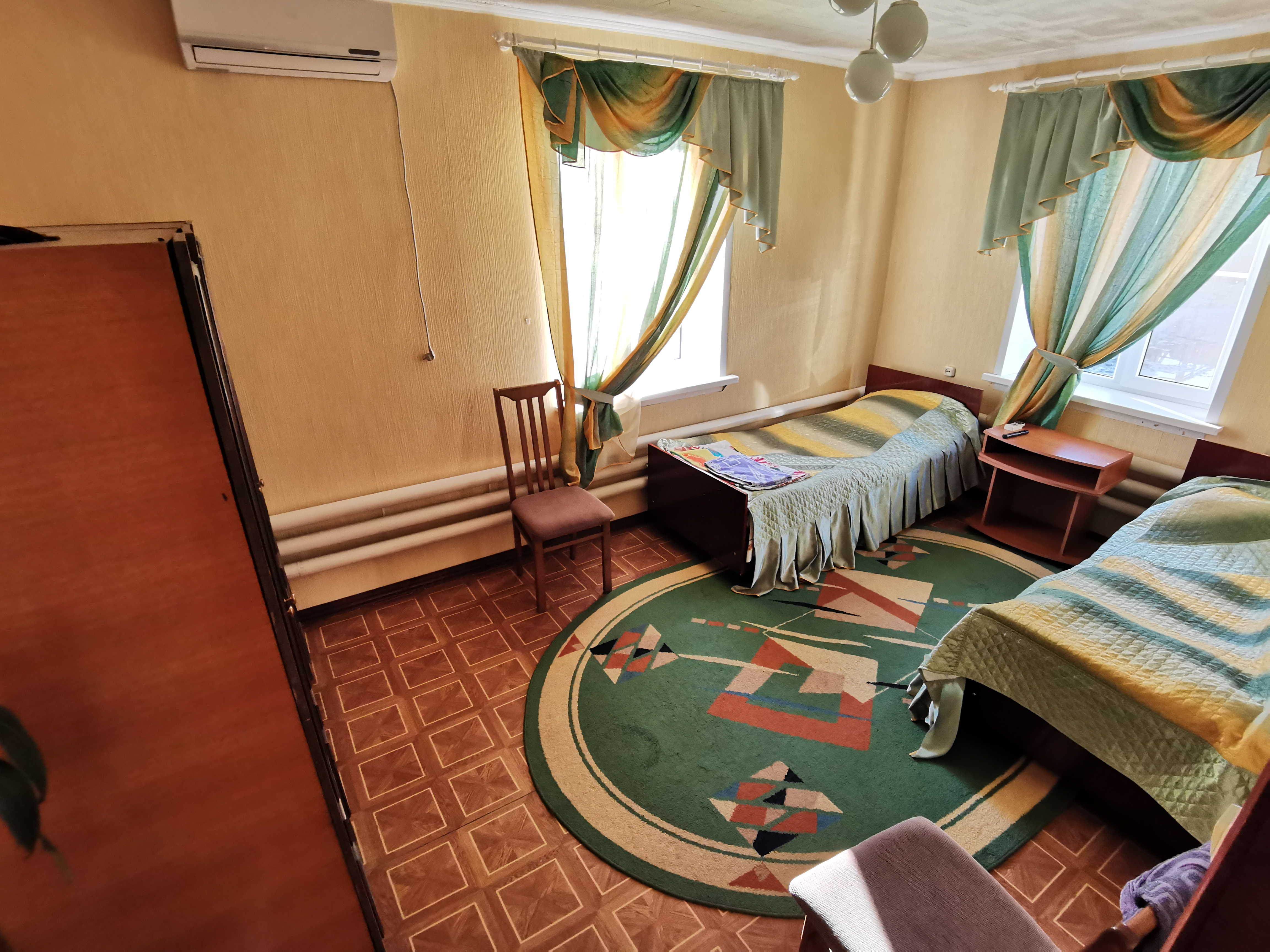 Фото отеля 2