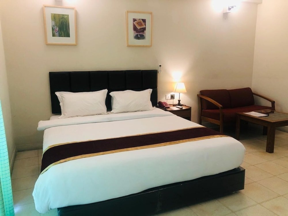 Фото Hotel Kollol by J & Z Group