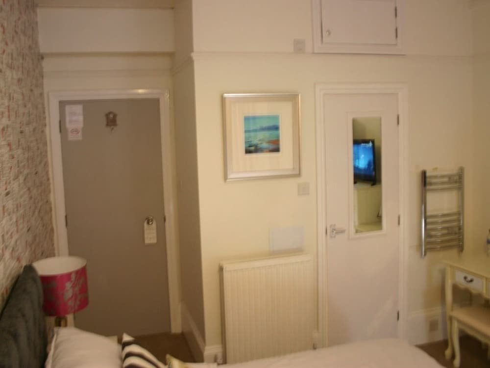 Фото Cambridge House Guest House