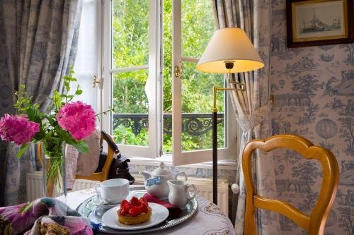 Фото Hôtel des Grandes Ecoles