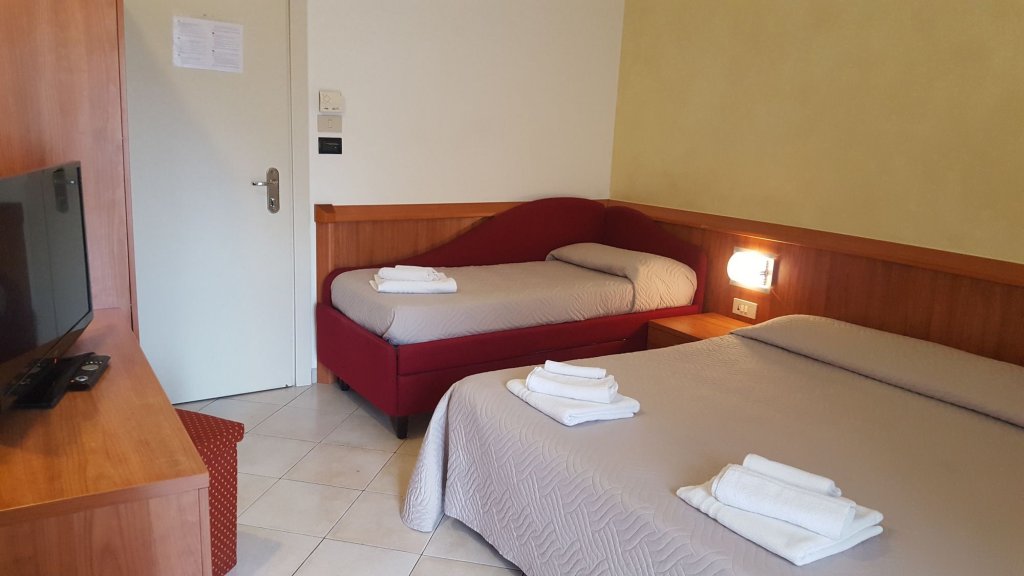 Фото Hotel Bengasi