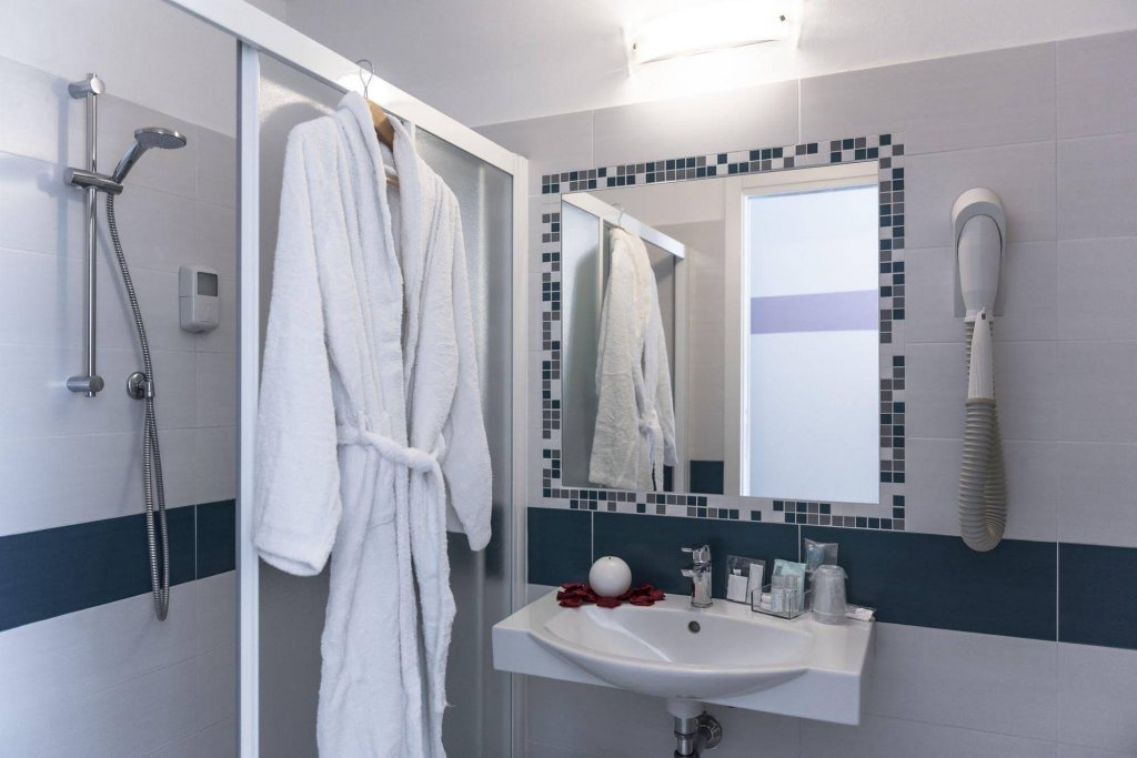 Фото Amadei Hotel Promenade