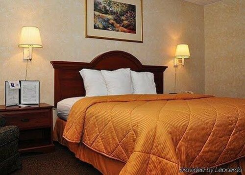 Гостиница Quality Inn Burkeville Hwy 360 & 460